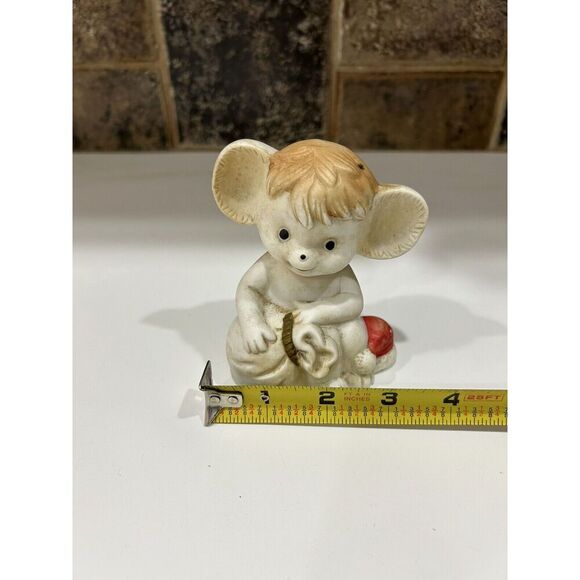 Ceramic Holiday Mouse Figurine Seasonal Christmas  Holiday - Picture 7 of 8